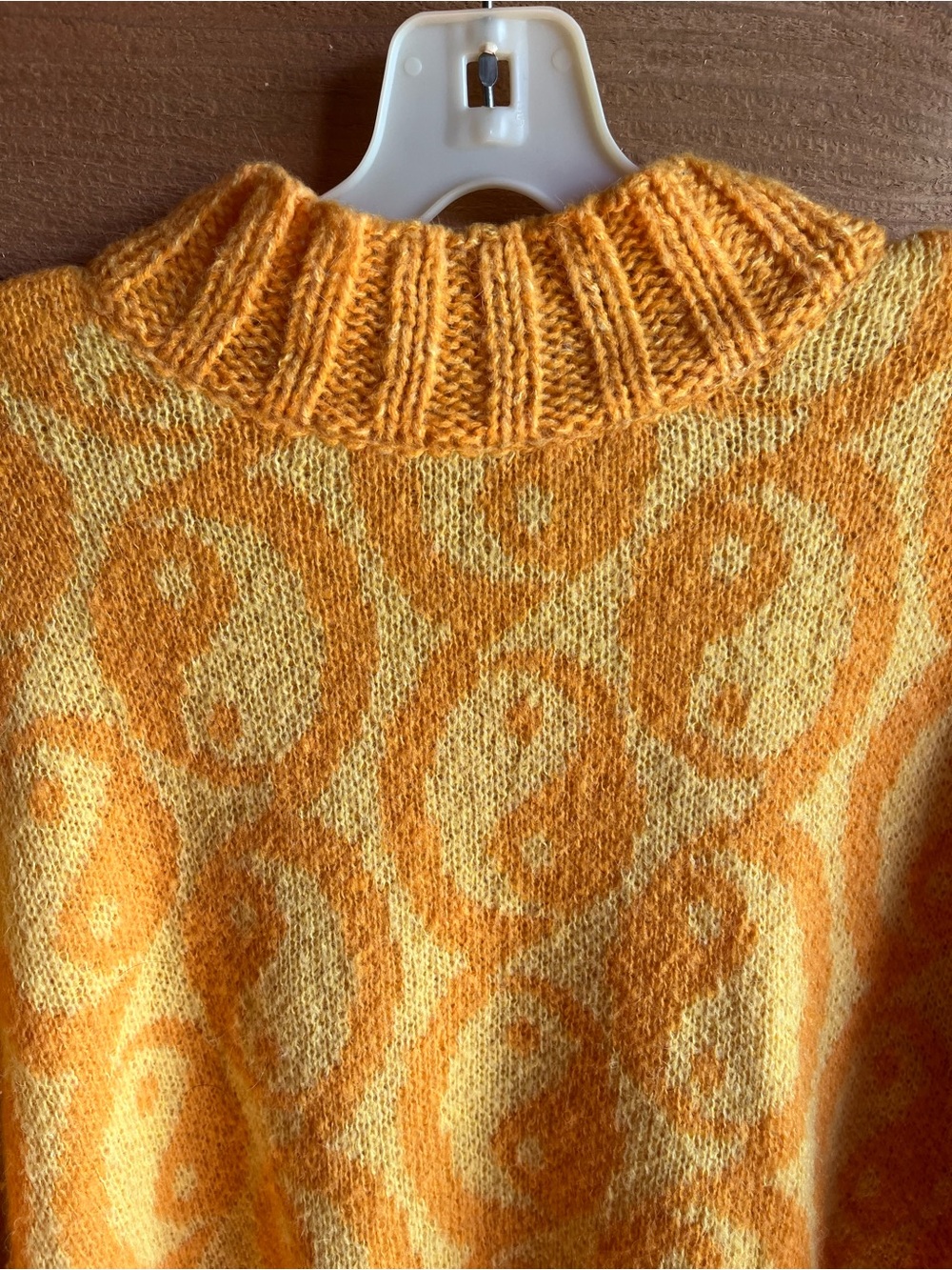 FREE PEOPLE - Oversized Yellow Yin Yang Knit Pullover Side-Split Sweater